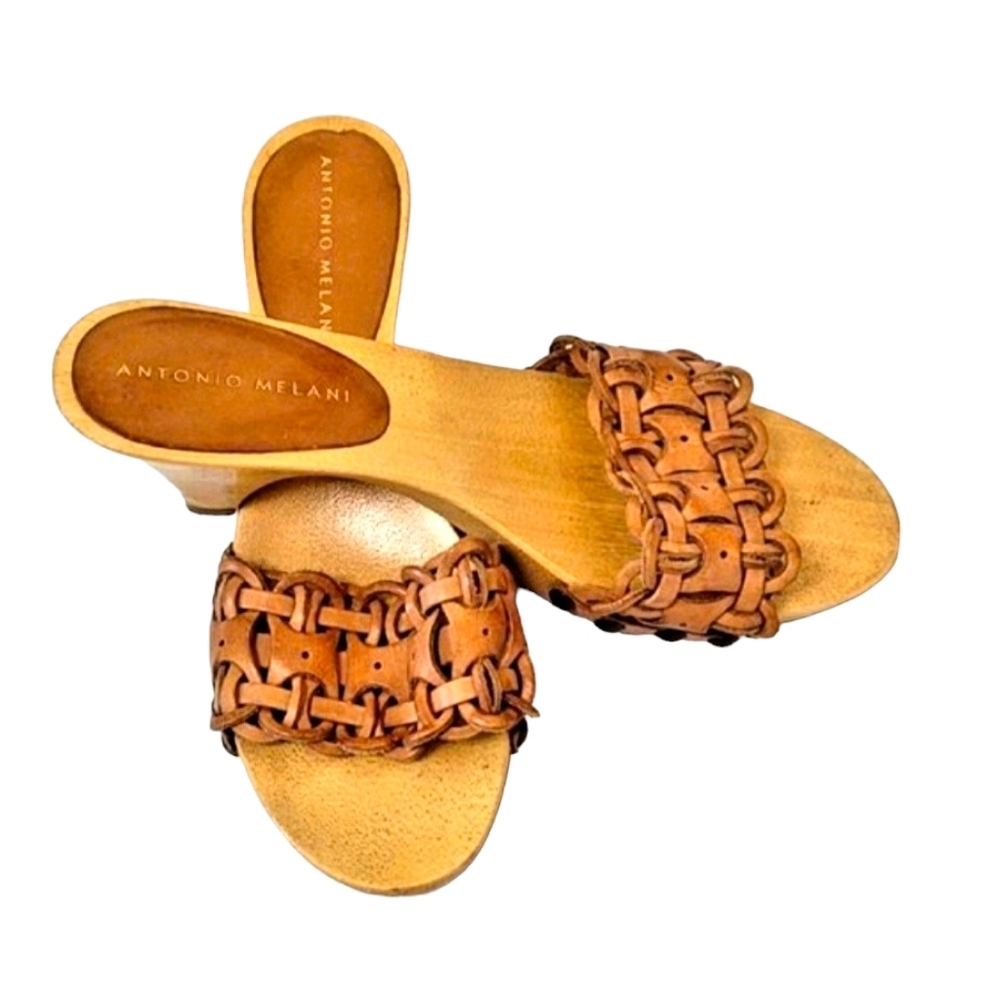 👡 Antonio Melani Kitten Heel Rena Leather & Wood Sandals Size 7.5